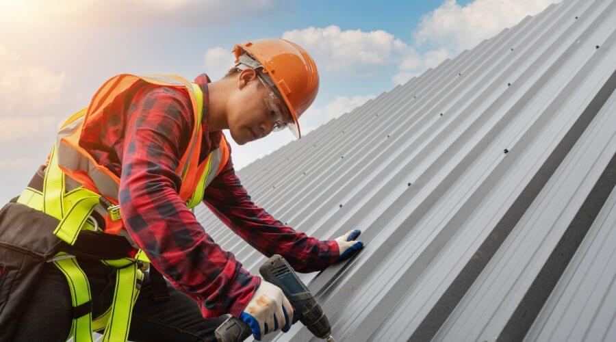 Professional Emergency Roof Repairs services in Sterling Heights, MI